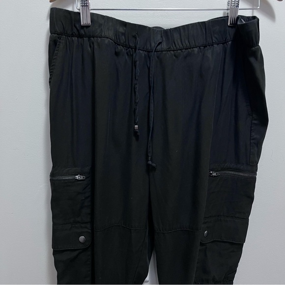 Banana Republic Cargo Black Jogger Size Large - Picture 4 of 12